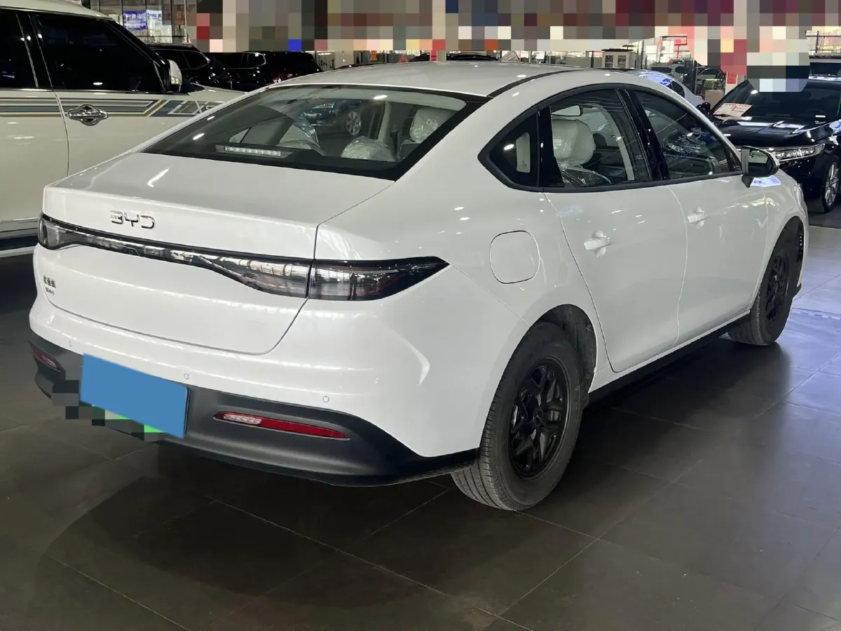 2025 BYD Seal05 DM-i 1.5L 101HP L4 E-CVT PHEV 7.68KWH,autocango,china used car exporter,china ev exporter,chinese used car exporter,chinese used ev exporter