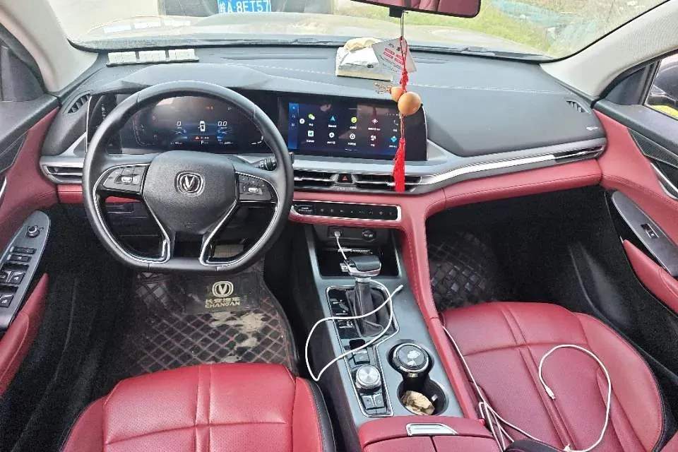 2022 ChangAn CS75 Plus 1.5T 178HP L4 6AT,autocango,china used car exporter,china ev exporter,chinese used car exporter,chinese used ev exporter