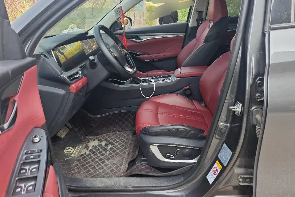 2022 ChangAn CS75 Plus 1.5T 178HP L4 6AT,autocango,china used car exporter,china ev exporter,chinese used car exporter,chinese used ev exporter