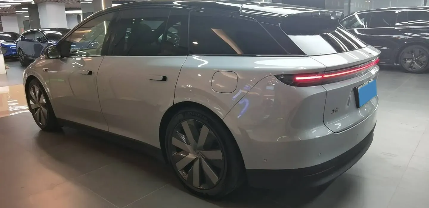 2025 Li i6 BEV,autocango,china used car exporter,china ev exporter,chinese used car exporter,chinese used ev exporter