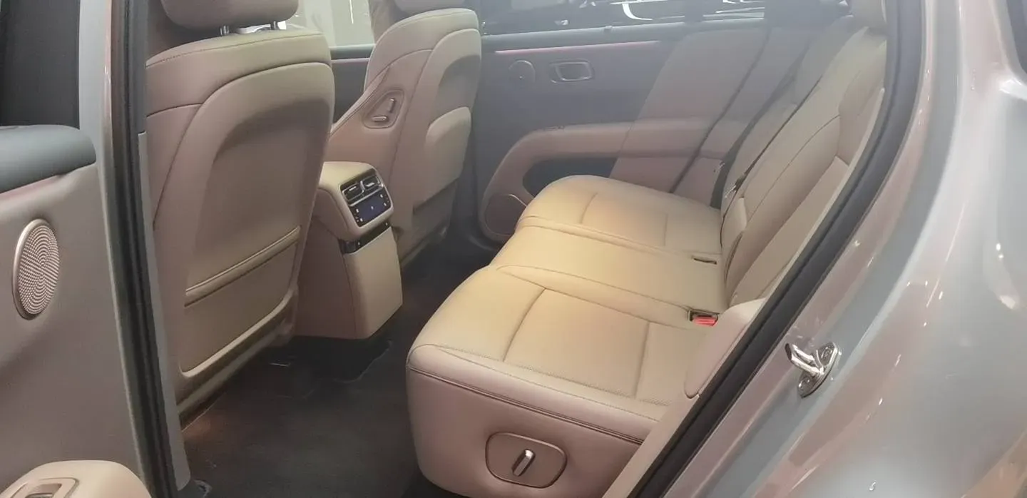 2025 Li i6 BEV,autocango,china used car exporter,china ev exporter,chinese used car exporter,chinese used ev exporter