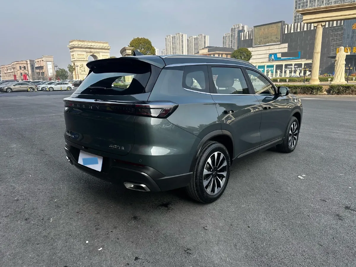2025 Chery Tiggo 8 Plus 1.6T 197HP L4 7DCT,autocango,china used car exporter,china ev exporter,chinese used car exporter,chinese used ev exporter