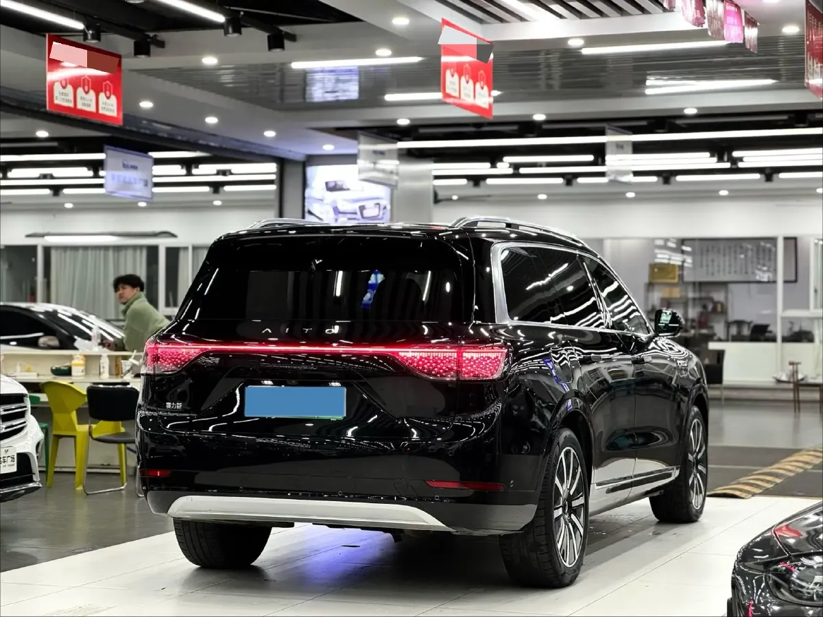 2024 AITO AITO M9 1.5T 152HP L4 REEV 42KWH,autocango,china used car exporter,china ev exporter,chinese used car exporter,chinese used ev exporter
