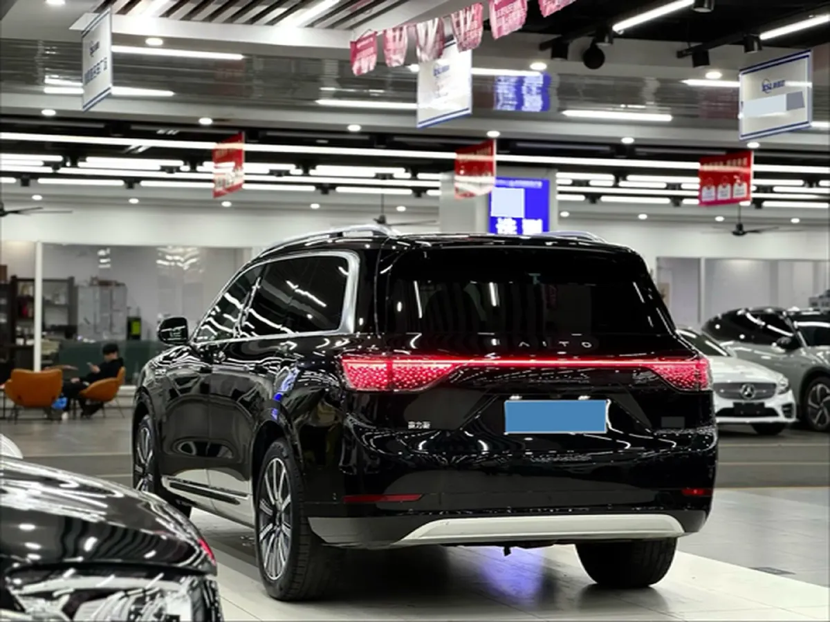 2024 AITO AITO M9 1.5T 152HP L4 REEV 42KWH,autocango,china used car exporter,china ev exporter,chinese used car exporter,chinese used ev exporter