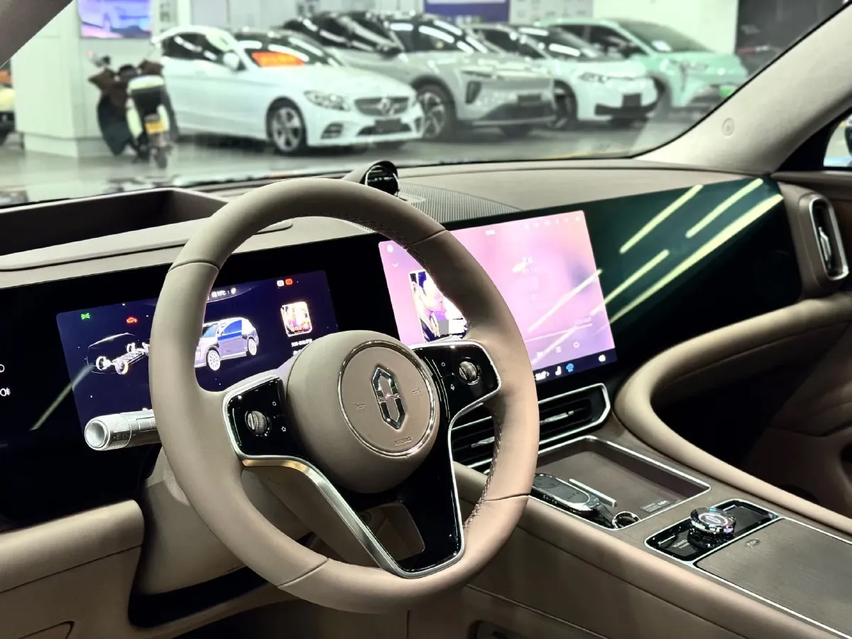 2024 AITO AITO M9 1.5T 152HP L4 REEV 42KWH,autocango,china used car exporter,china ev exporter,chinese used car exporter,chinese used ev exporter