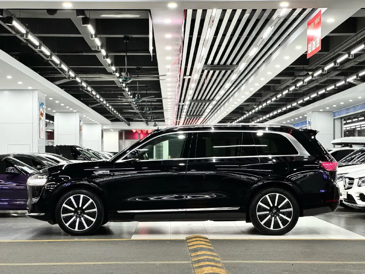 2024 AITO AITO M9 1.5T 152HP L4 REEV 42KWH,autocango,china used car exporter,china ev exporter,chinese used car exporter,chinese used ev exporter