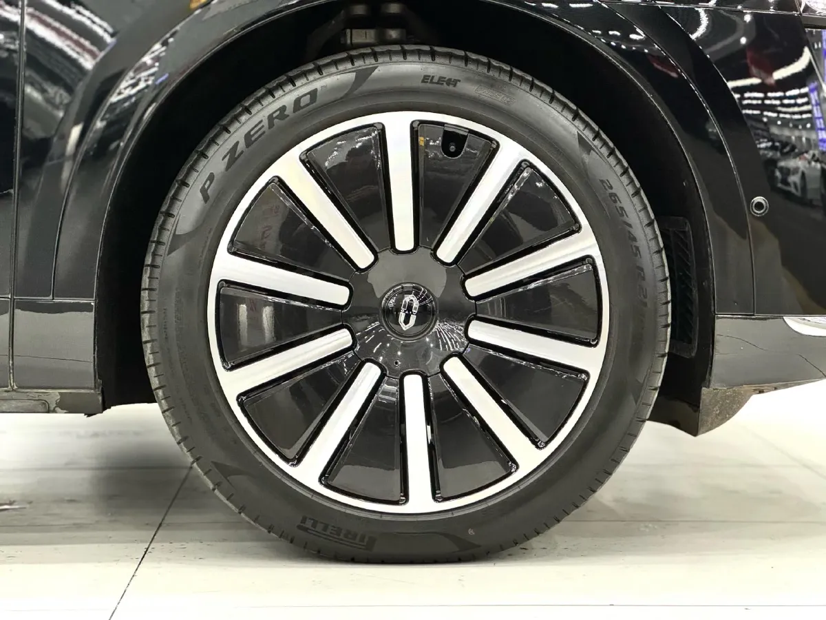 2024 AITO AITO M9 1.5T 152HP L4 REEV 42KWH,autocango,china used car exporter,china ev exporter,chinese used car exporter,chinese used ev exporter