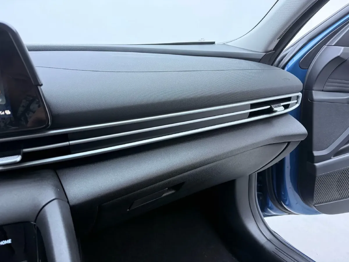 2021 Hyundai Elantra 1.5L 115HP L4 CVT,autocango,china used car exporter,china ev exporter,chinese used car exporter,chinese used ev exporter