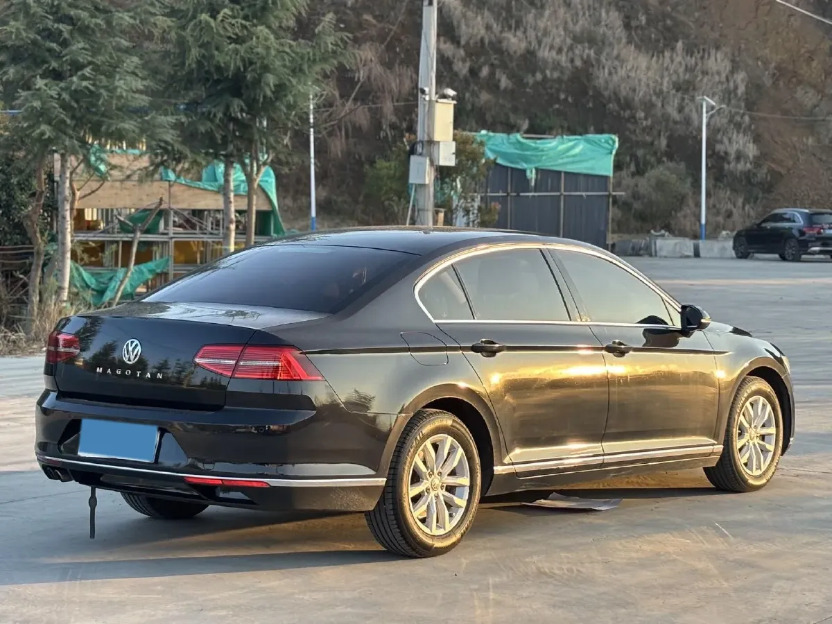 2018 Volkswagen Magotan 1.4T 150HP L4 7DCT,autocango,china used car exporter,china ev exporter,chinese used car exporter,chinese used ev exporter