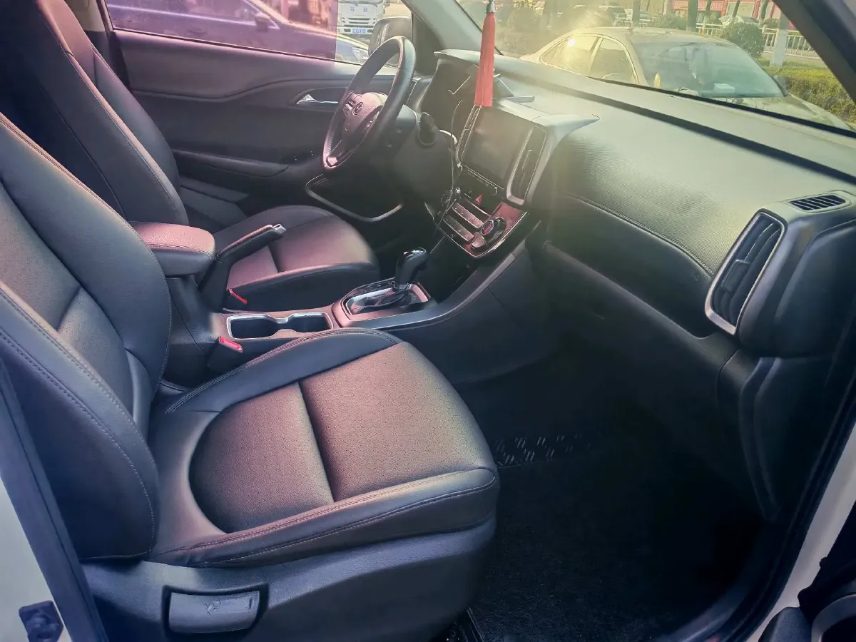 2019 Hyundai ix35 2.0L 160HP L4 6AT,autocango,china used car exporter,china ev exporter,chinese used car exporter,chinese used ev exporter