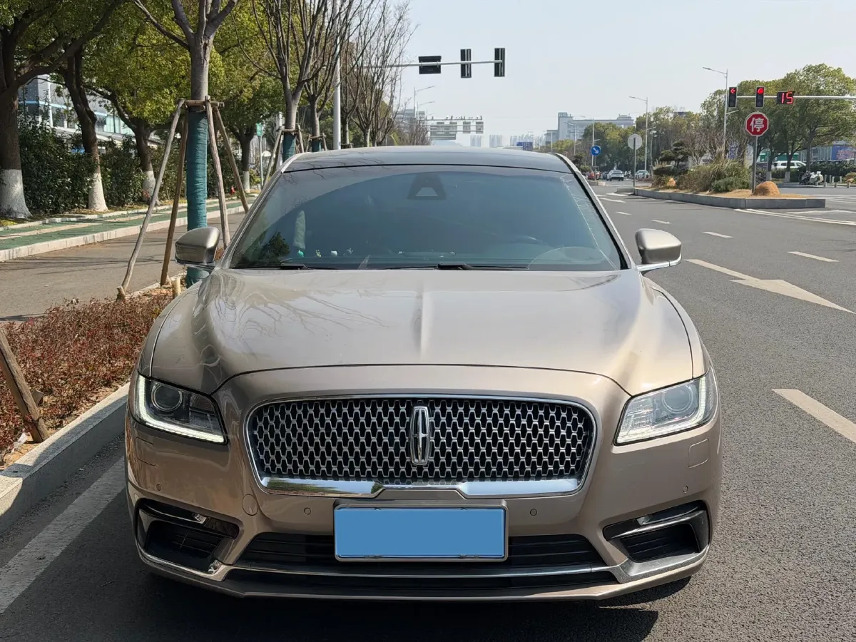 2018 Lincoln Continental 2.0T 261HP L4 6AT,autocango,china used car exporter,china ev exporter,chinese used car exporter,chinese used ev exporter