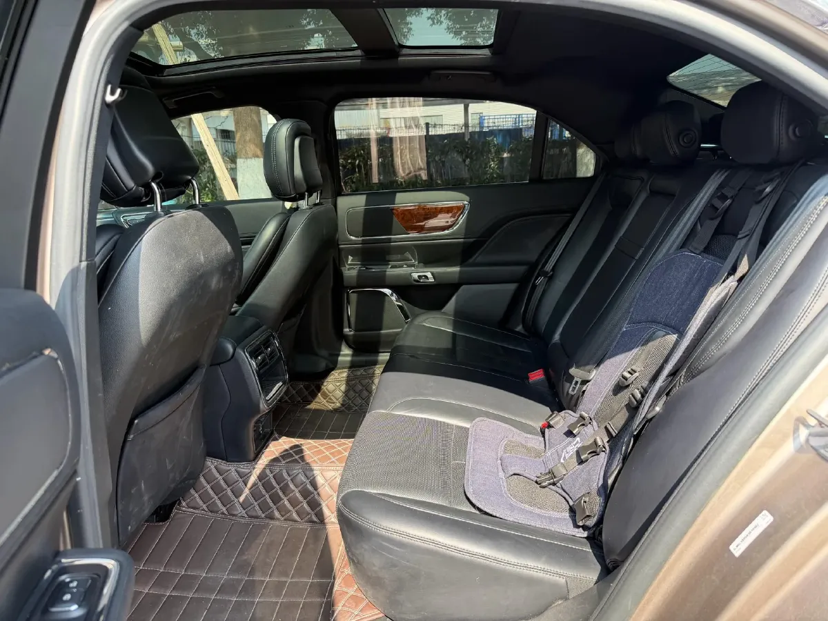 2018 Lincoln Continental 2.0T 261HP L4 6AT,autocango,china used car exporter,china ev exporter,chinese used car exporter,chinese used ev exporter