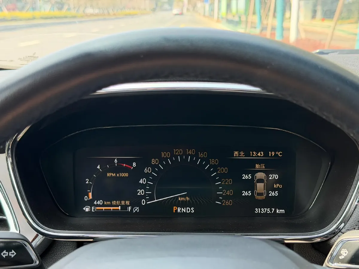 2018 Lincoln Continental 2.0T 261HP L4 6AT,autocango,china used car exporter,china ev exporter,chinese used car exporter,chinese used ev exporter