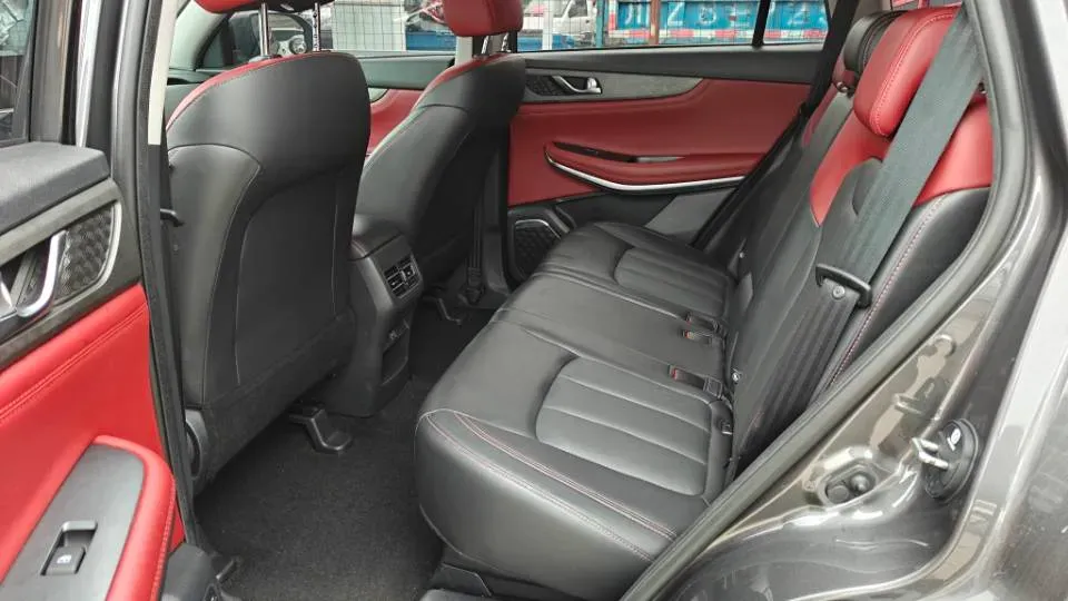 2023 ChangAn CS75 1.5T 188HP L4 7DCT,autocango,china used car exporter,china ev exporter,chinese used car exporter,chinese used ev exporter