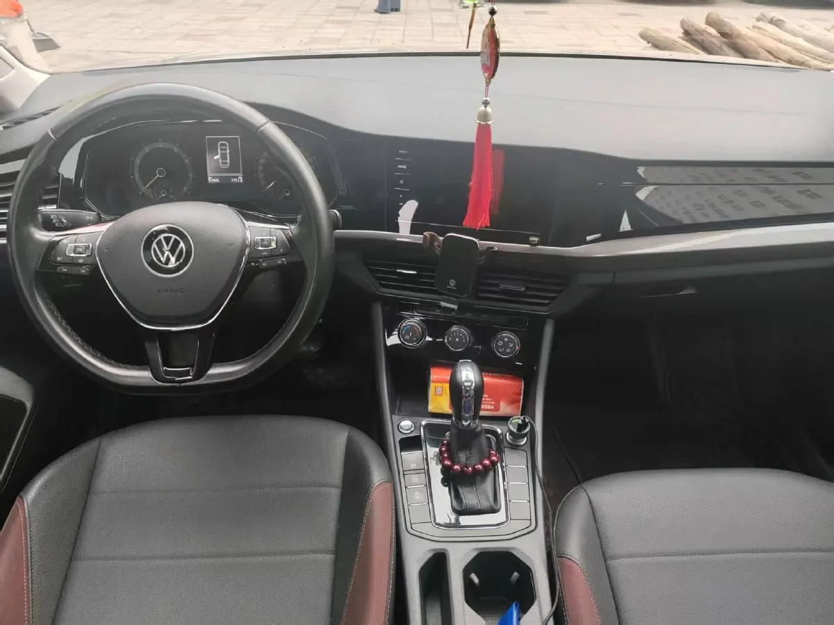 2021 Volkswagen Bora 1.5L 113HP L4 6AT,autocango,china used car exporter,china ev exporter,chinese used car exporter,chinese used ev exporter