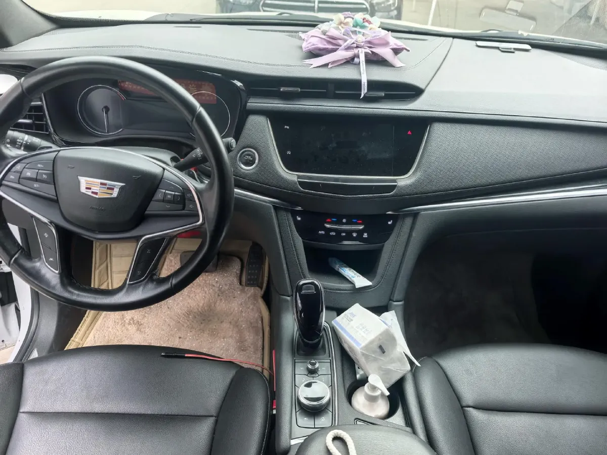 2022 Cadillac XT5 2.0T 237HP L4 9AT,autocango,china used car exporter,china ev exporter,chinese used car exporter,chinese used ev exporter