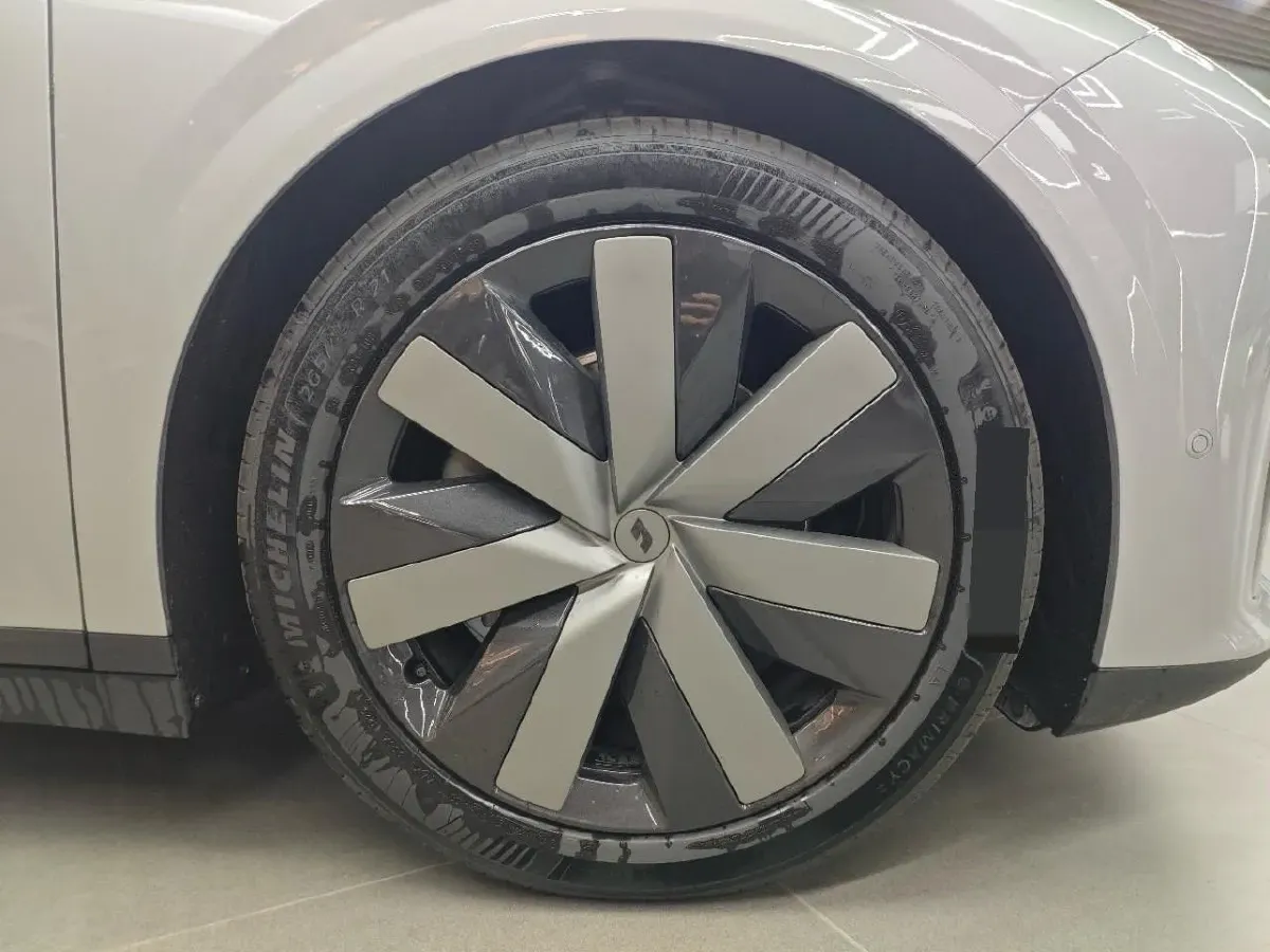 2025 Li i6 BEV,autocango,china used car exporter,china ev exporter,chinese used car exporter,chinese used ev exporter