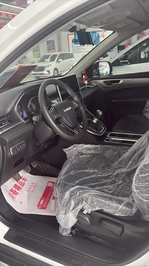 2021 Haval M6 1.5T 150HP L4 6MT,autocango,china used car exporter,china ev exporter,chinese used car exporter,chinese used ev exporter