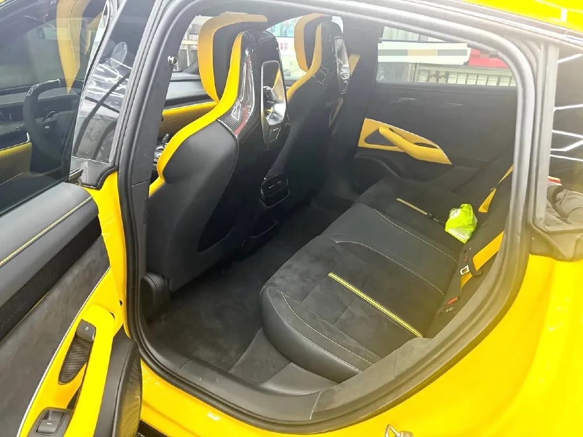 2025 MI SU7 Ultra BEV 93.7KWH,autocango,china used car exporter,china ev exporter,chinese used car exporter,chinese used ev exporter