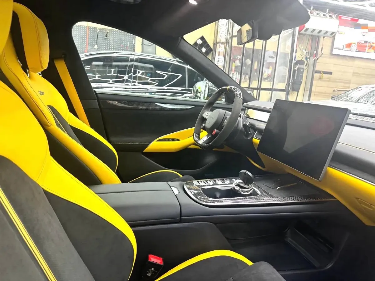 2025 MI SU7 Ultra BEV 93.7KWH,autocango,china used car exporter,china ev exporter,chinese used car exporter,chinese used ev exporter