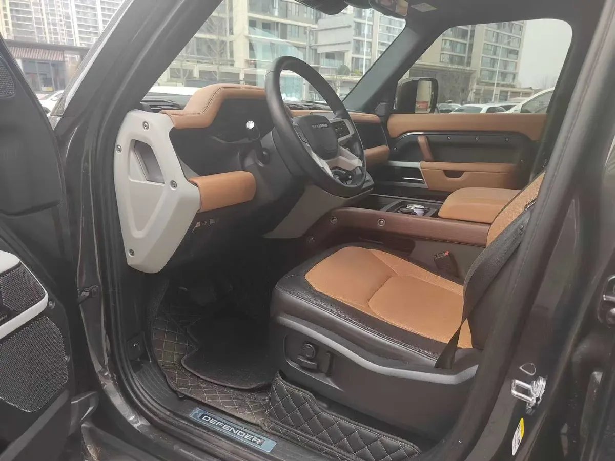 2024 Land Rover Defender 3.0T 400HP L6 8AT,autocango,china used car exporter,china ev exporter,chinese used car exporter,chinese used ev exporter