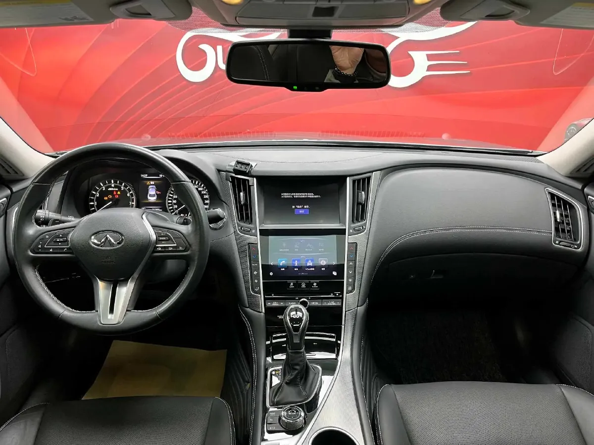 2018 Jeep Grand Commander 2.0T 265HP L4 9AT,autocango,china used car exporter,china ev exporter,chinese used car exporter,chinese used ev exporter