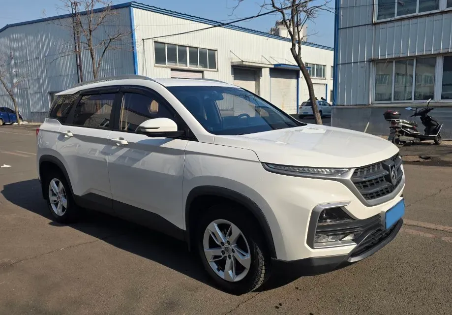 2018 BaoJun 530 1.5T 150HP L4 6MT,autocango,china used car exporter,china ev exporter,chinese used car exporter,chinese used ev exporter