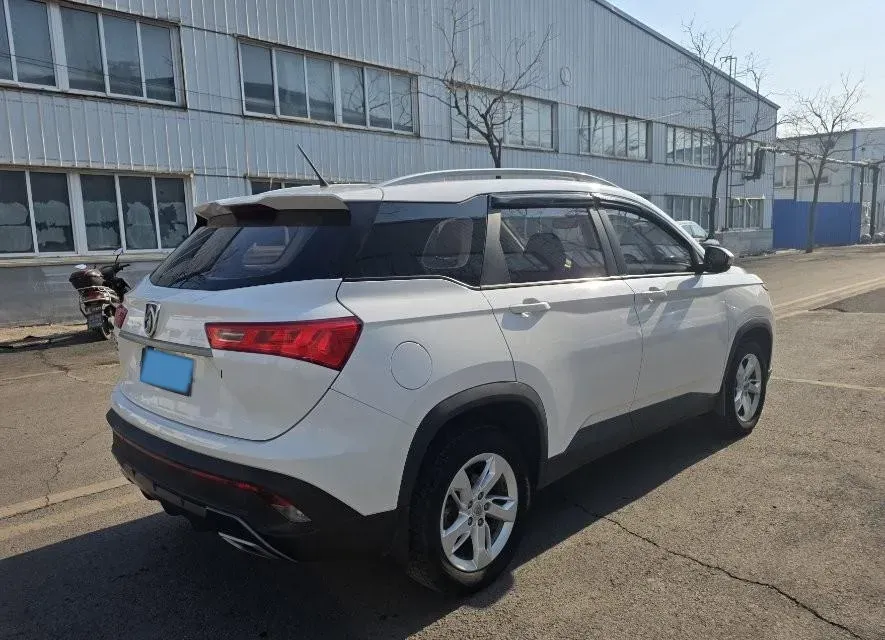 2018 BaoJun 530 1.5T 150HP L4 6MT,autocango,china used car exporter,china ev exporter,chinese used car exporter,chinese used ev exporter