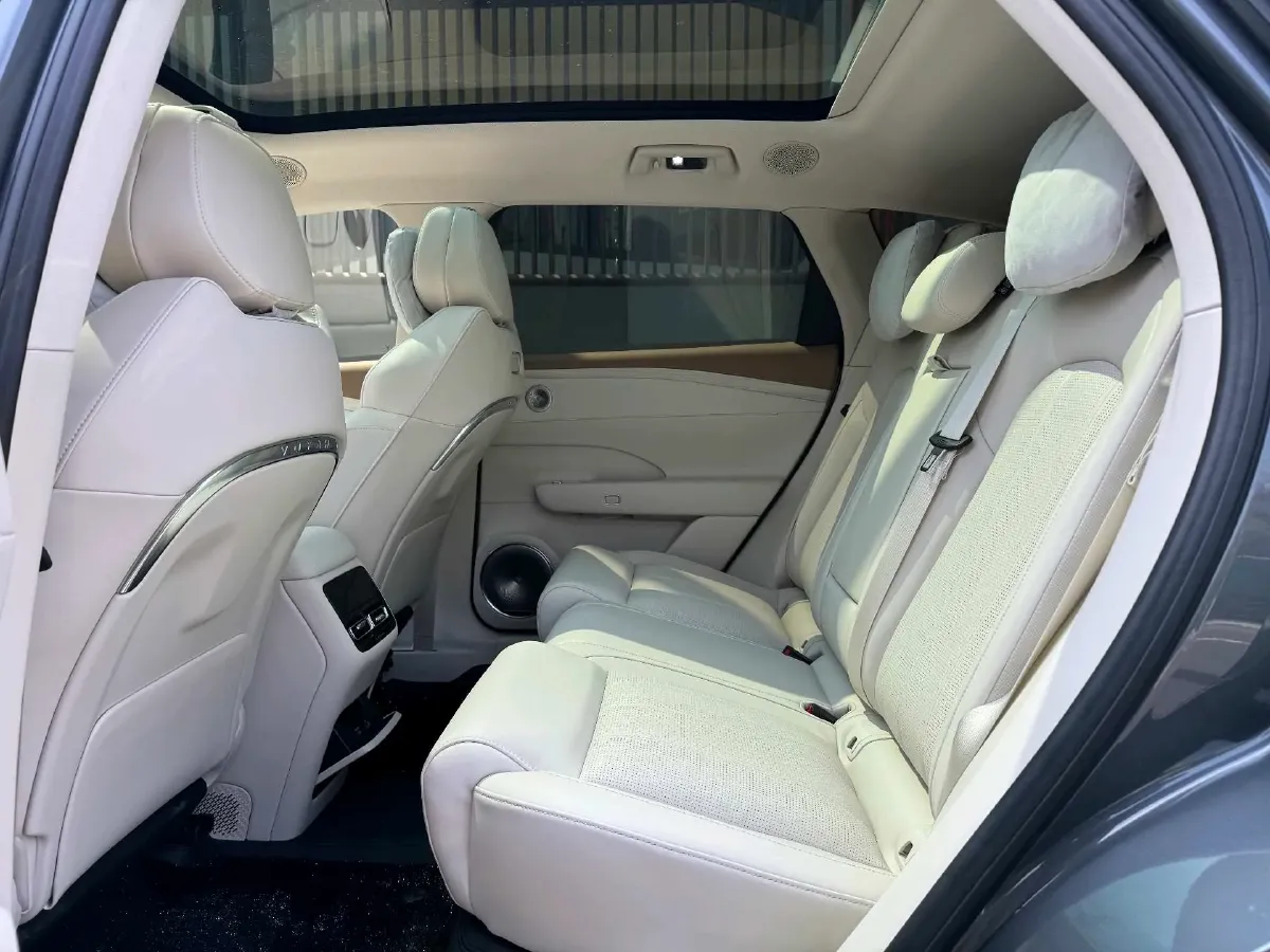 2025 Voyah FREE REEV 129HP REEV,autocango,china used car exporter,china ev exporter,chinese used car exporter,chinese used ev exporter