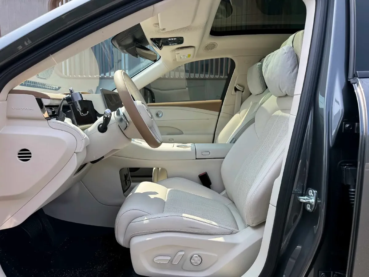 2025 Voyah FREE REEV 129HP REEV,autocango,china used car exporter,china ev exporter,chinese used car exporter,chinese used ev exporter