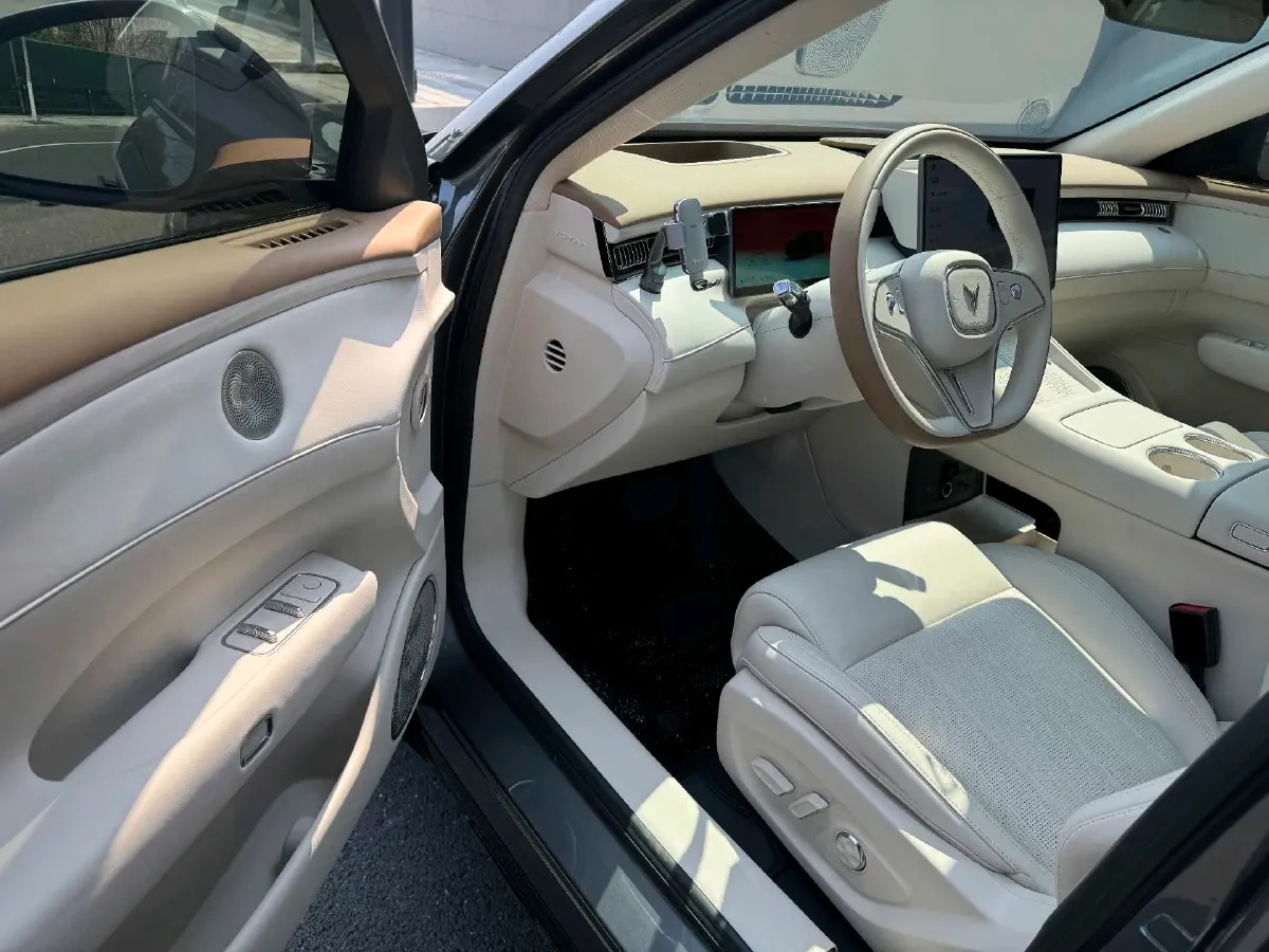 2025 Voyah FREE REEV 129HP REEV,autocango,china used car exporter,china ev exporter,chinese used car exporter,chinese used ev exporter