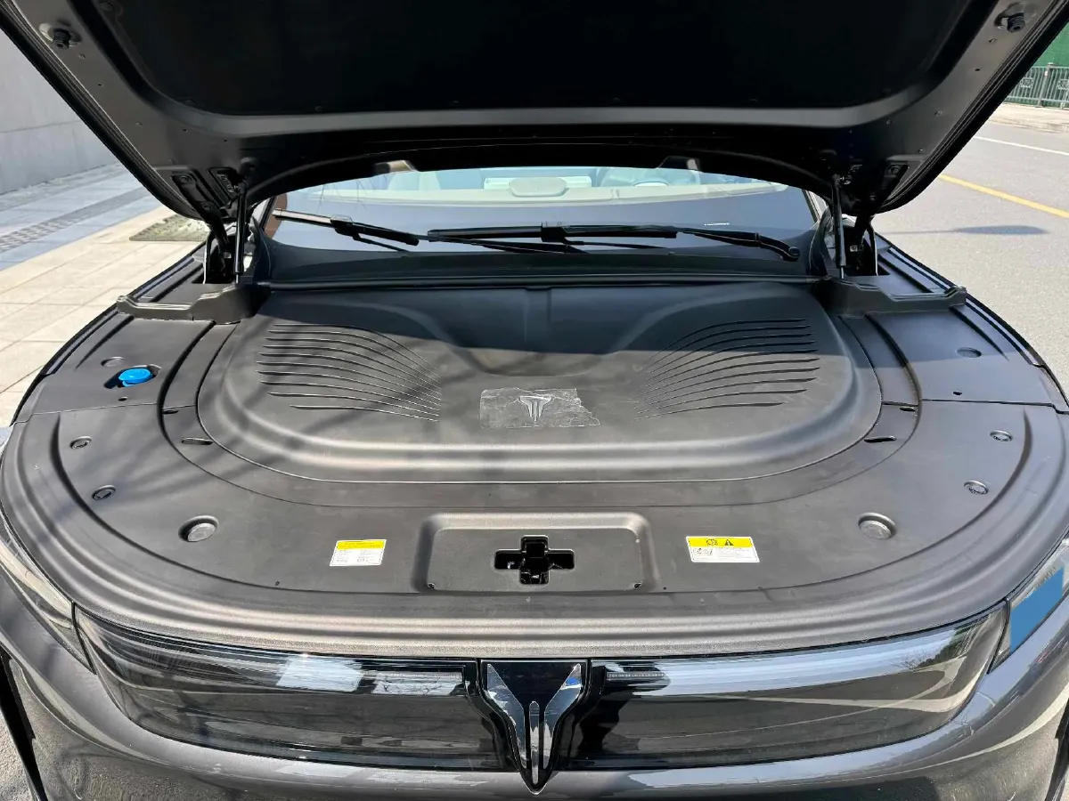 2025 Voyah FREE REEV 129HP REEV,autocango,china used car exporter,china ev exporter,chinese used car exporter,chinese used ev exporter