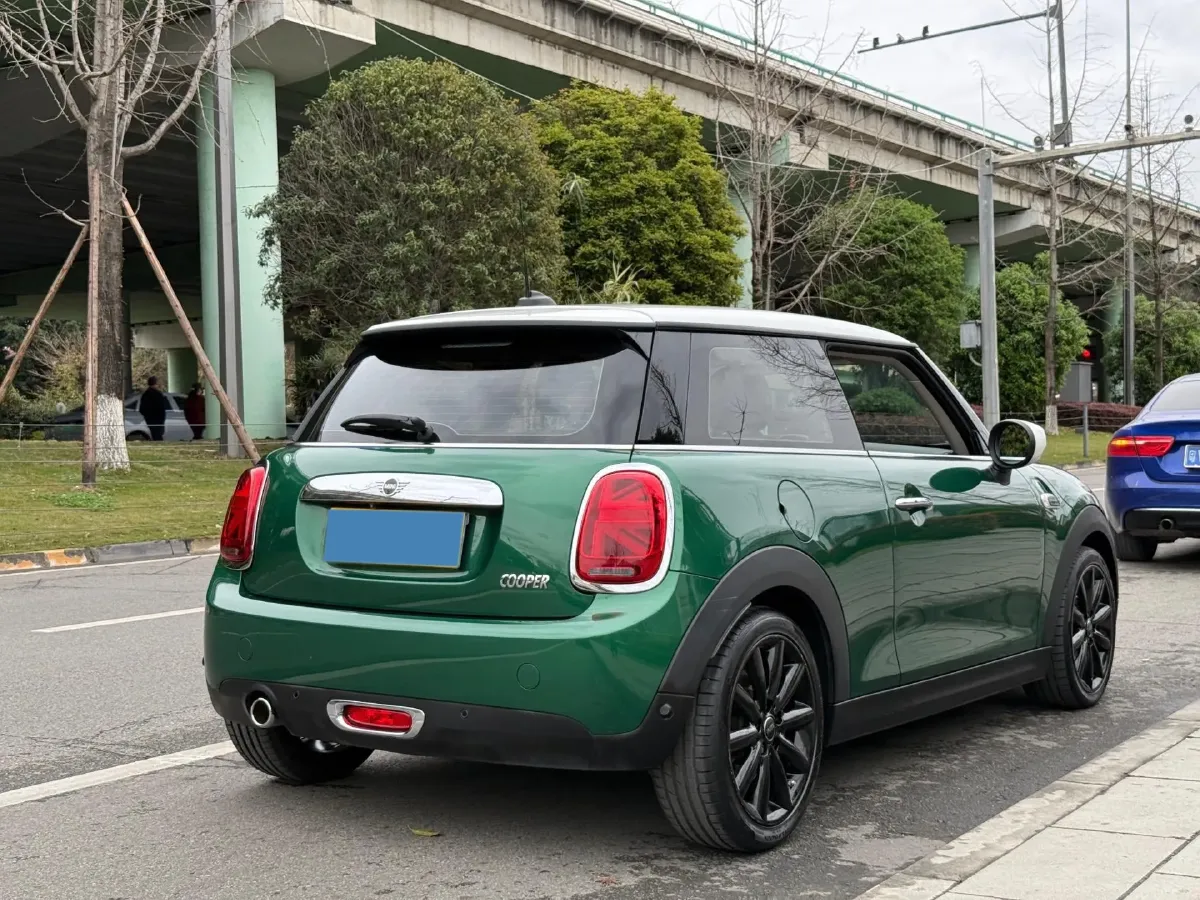 2020 MINI MINI 1.5T 136HP L3 7DCT,autocango,china used car exporter,china ev exporter,chinese used car exporter,chinese used ev exporter