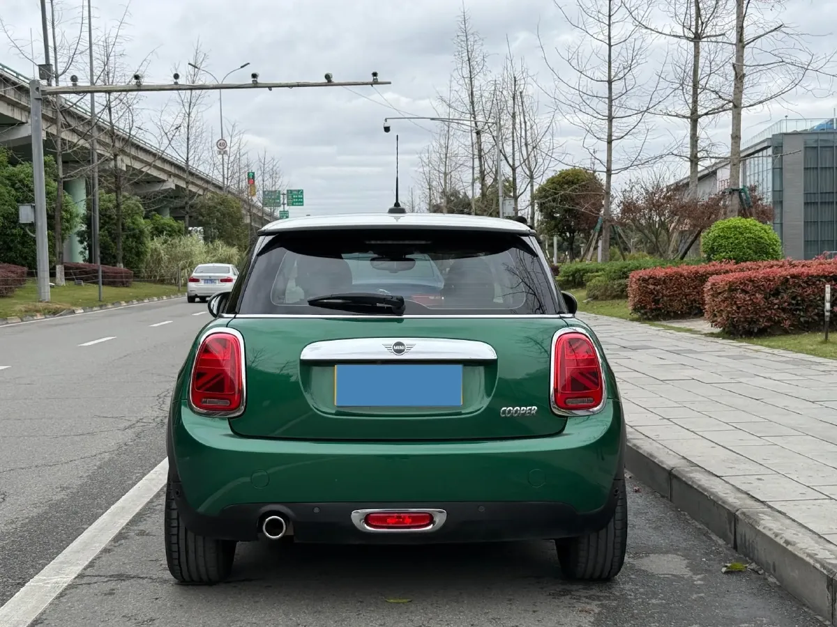 2020 MINI MINI 1.5T 136HP L3 7DCT,autocango,china used car exporter,china ev exporter,chinese used car exporter,chinese used ev exporter