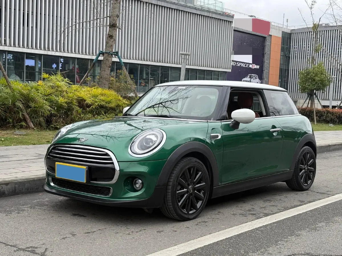 2020 MINI MINI 1.5T 136HP L3 7DCT,autocango,china used car exporter,china ev exporter,chinese used car exporter,chinese used ev exporter