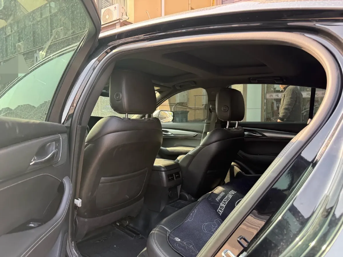 2024 Cadillac CT5 2.0T 237HP L4 10AT,autocango,china used car exporter,china ev exporter,chinese used car exporter,chinese used ev exporter