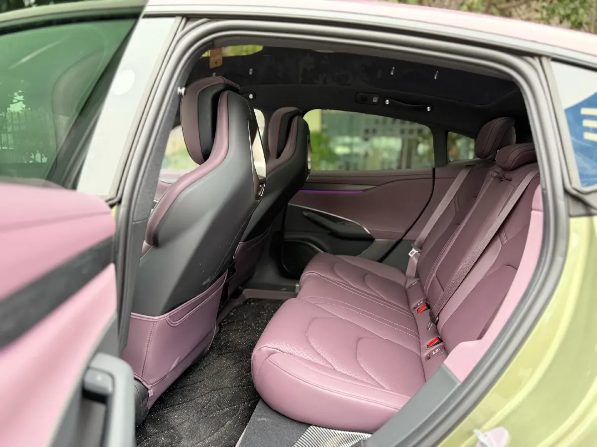 2024 MI SU7 BEV 94.3KWH,autocango,china used car exporter,china ev exporter,chinese used car exporter,chinese used ev exporter