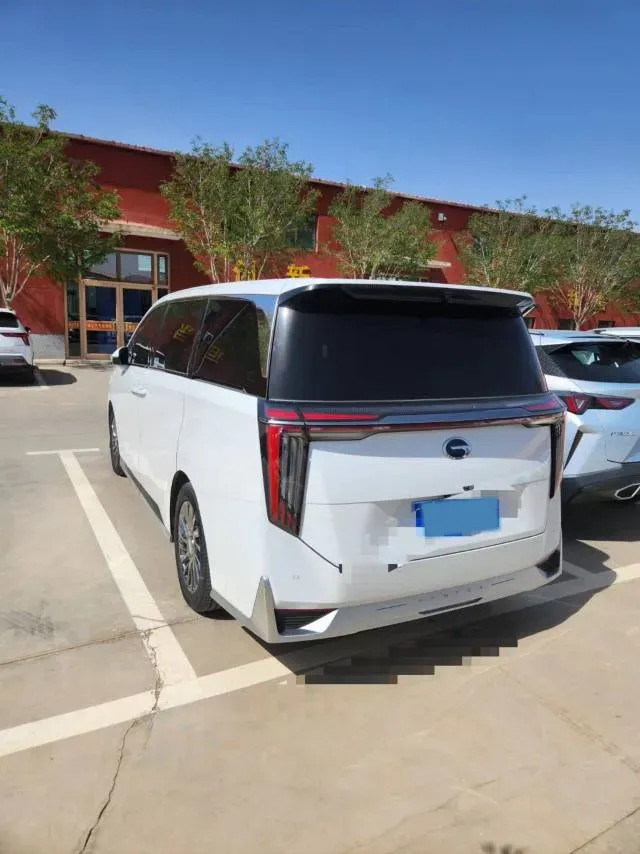 2023 GAC Trumpchi M8 2.0T 190HP L4 E-CVT Hybrid,autocango,china used car exporter,china ev exporter,chinese used car exporter,chinese used ev exporter