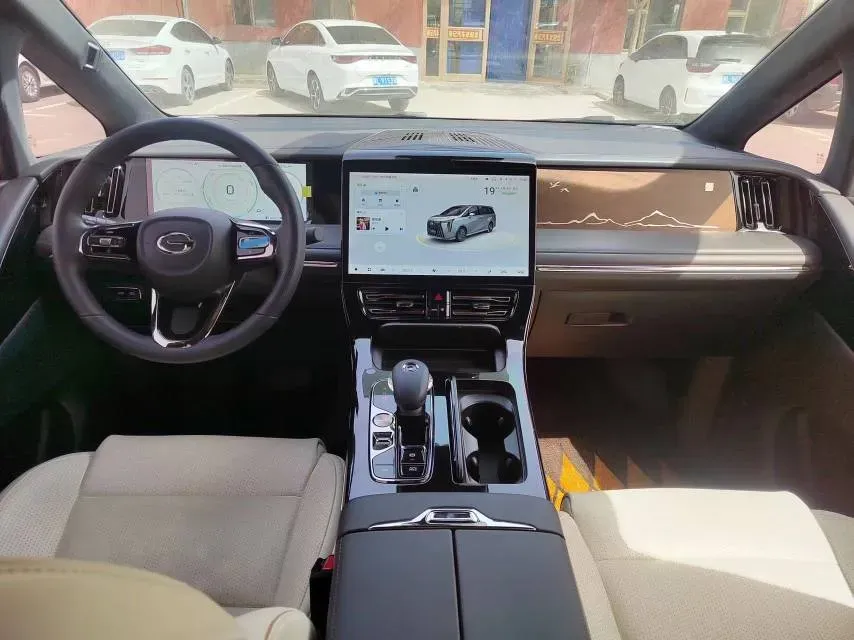 2023 GAC Trumpchi M8 2.0T 190HP L4 E-CVT Hybrid,autocango,china used car exporter,china ev exporter,chinese used car exporter,chinese used ev exporter