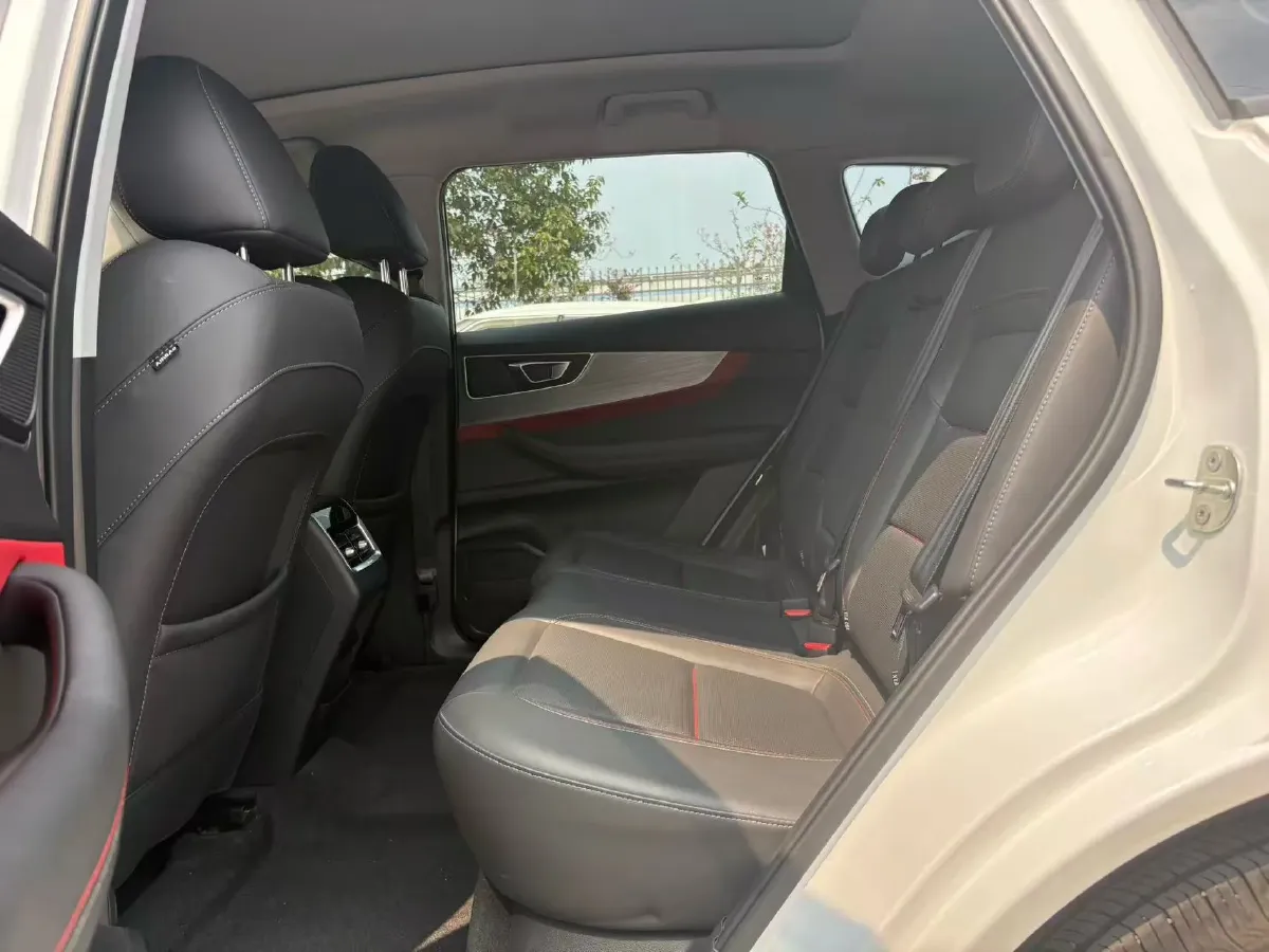 2022 Chery Tiggo 7 1.6T 197HP L4 7DCT,autocango,china used car exporter,china ev exporter,chinese used car exporter,chinese used ev exporter