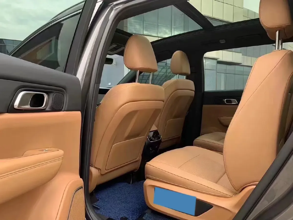 2021 Li ONE Range Extended 131HP REEV 40.5KWH,autocango,china used car exporter,china ev exporter,chinese used car exporter,chinese used ev exporter