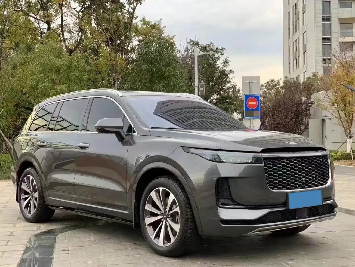 2021 Li ONE Range Extended 131HP REEV 40.5KWH,autocango,china used car exporter,china ev exporter,chinese used car exporter,chinese used ev exporter