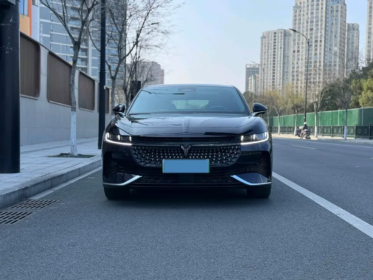 2024 Voyah ZhuiGuang 1.5T 136HP L4 PHEV 43KWH,autocango,china used car exporter,china ev exporter,chinese used car exporter,chinese used ev exporter