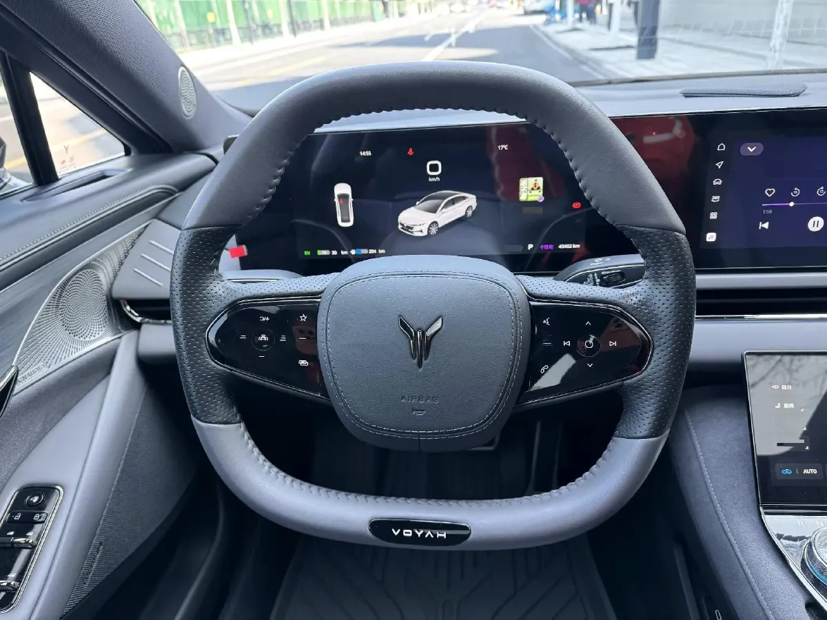 2024 Voyah ZhuiGuang 1.5T 136HP L4 PHEV 43KWH,autocango,china used car exporter,china ev exporter,chinese used car exporter,chinese used ev exporter