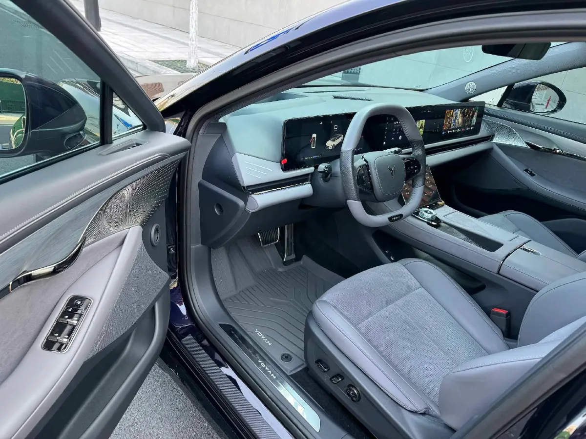 2024 Voyah ZhuiGuang 1.5T 136HP L4 PHEV 43KWH,autocango,china used car exporter,china ev exporter,chinese used car exporter,chinese used ev exporter