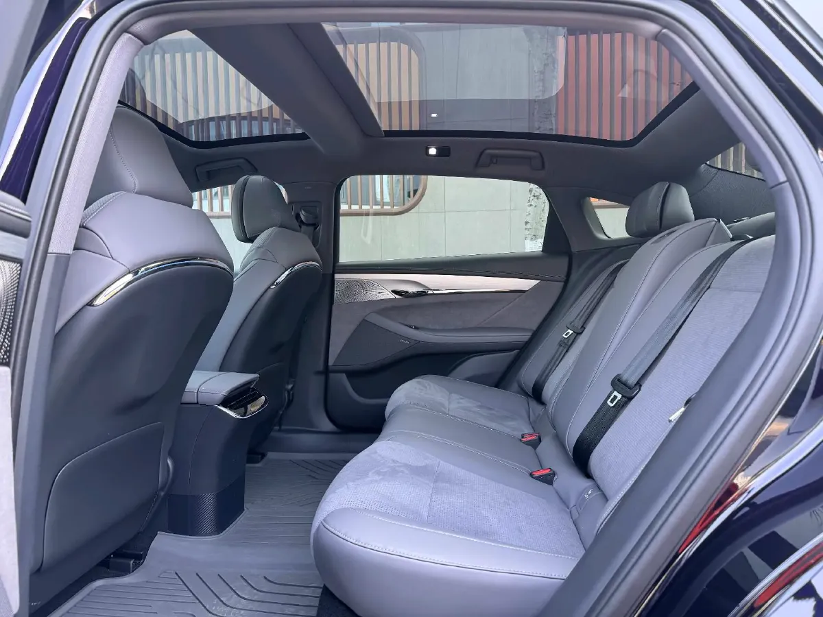 2024 Voyah ZhuiGuang 1.5T 136HP L4 PHEV 43KWH,autocango,china used car exporter,china ev exporter,chinese used car exporter,chinese used ev exporter