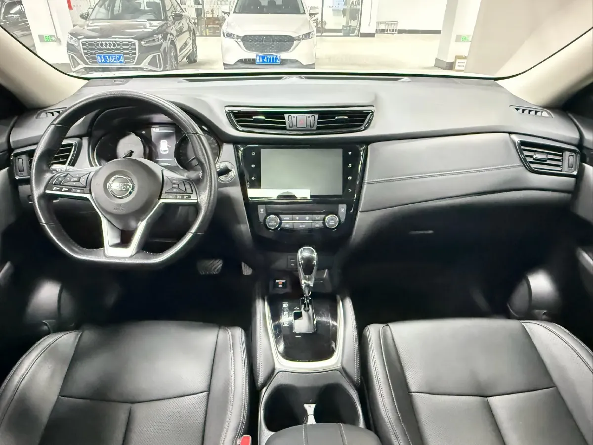 2023 Nissan X-Trail 2.0L 151HP L4 CVT,autocango,china used car exporter,china ev exporter,chinese used car exporter,chinese used ev exporter