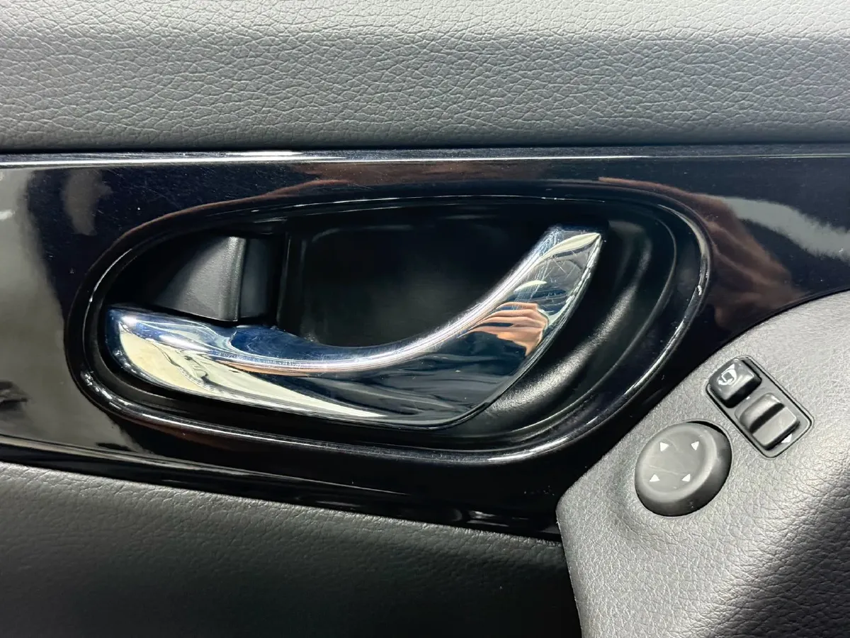 2023 Nissan X-Trail 2.0L 151HP L4 CVT,autocango,china used car exporter,china ev exporter,chinese used car exporter,chinese used ev exporter