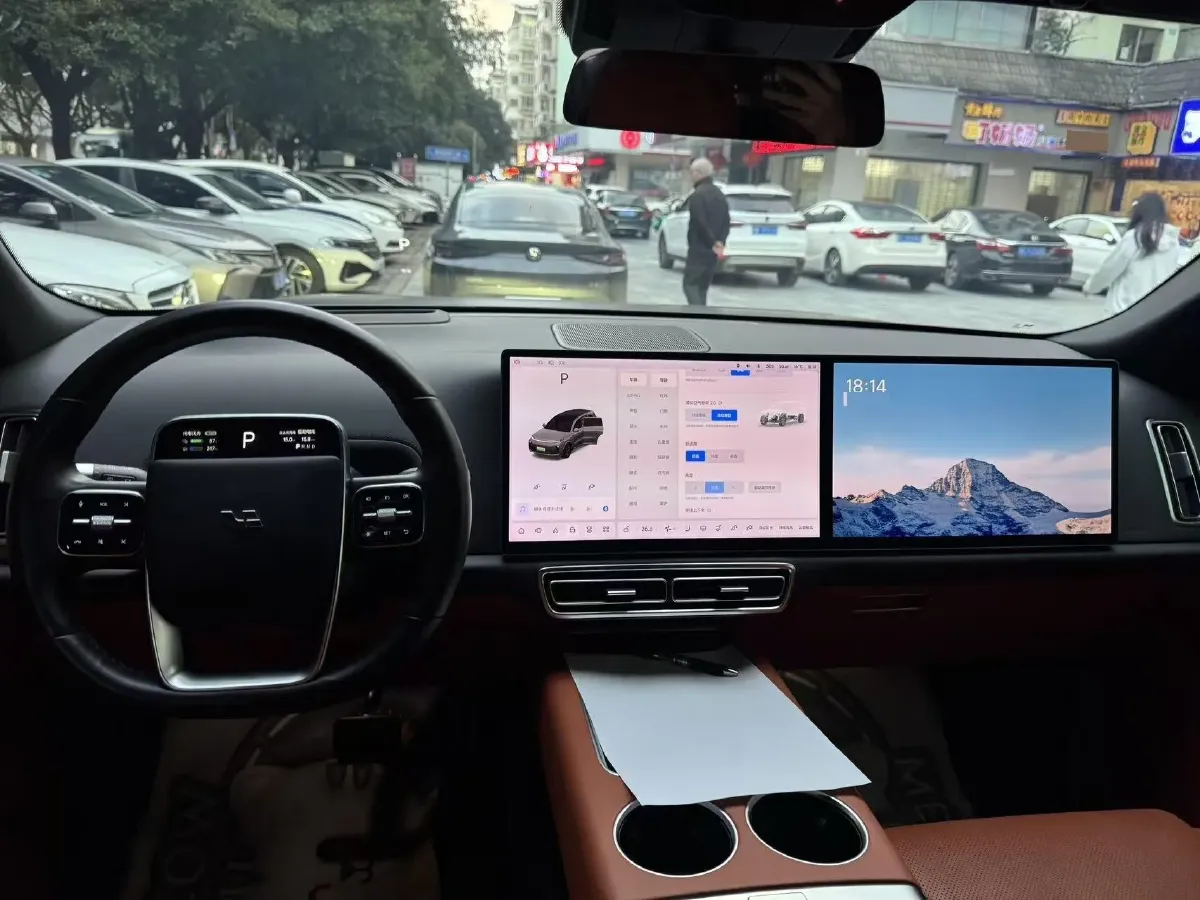 2023 Li L8 Range Extended 154HP REEV 40.9KWH,autocango,china used car exporter,china ev exporter,chinese used car exporter,chinese used ev exporter