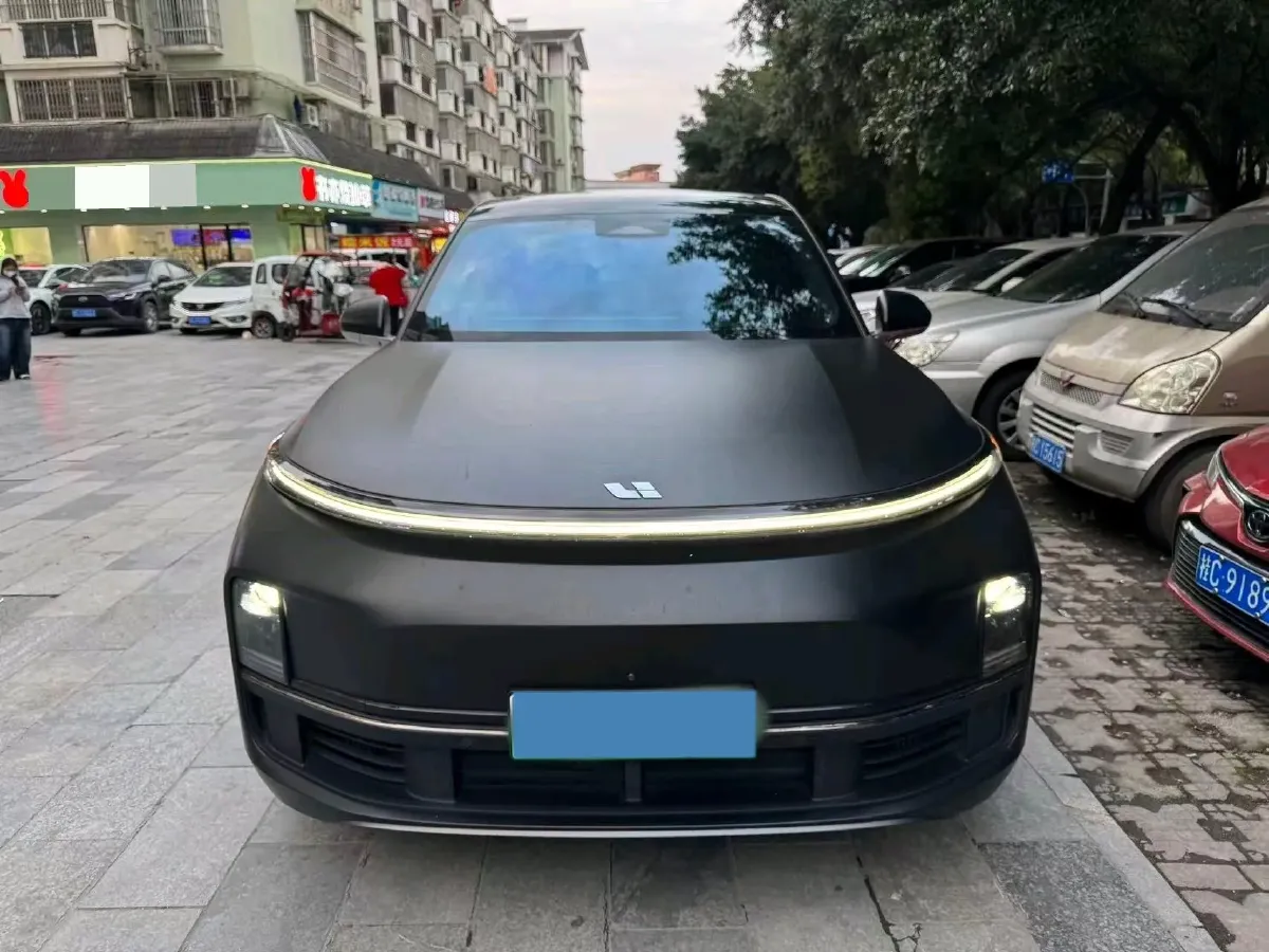 2023 Li L8 Range Extended 154HP REEV 40.9KWH,autocango,china used car exporter,china ev exporter,chinese used car exporter,chinese used ev exporter